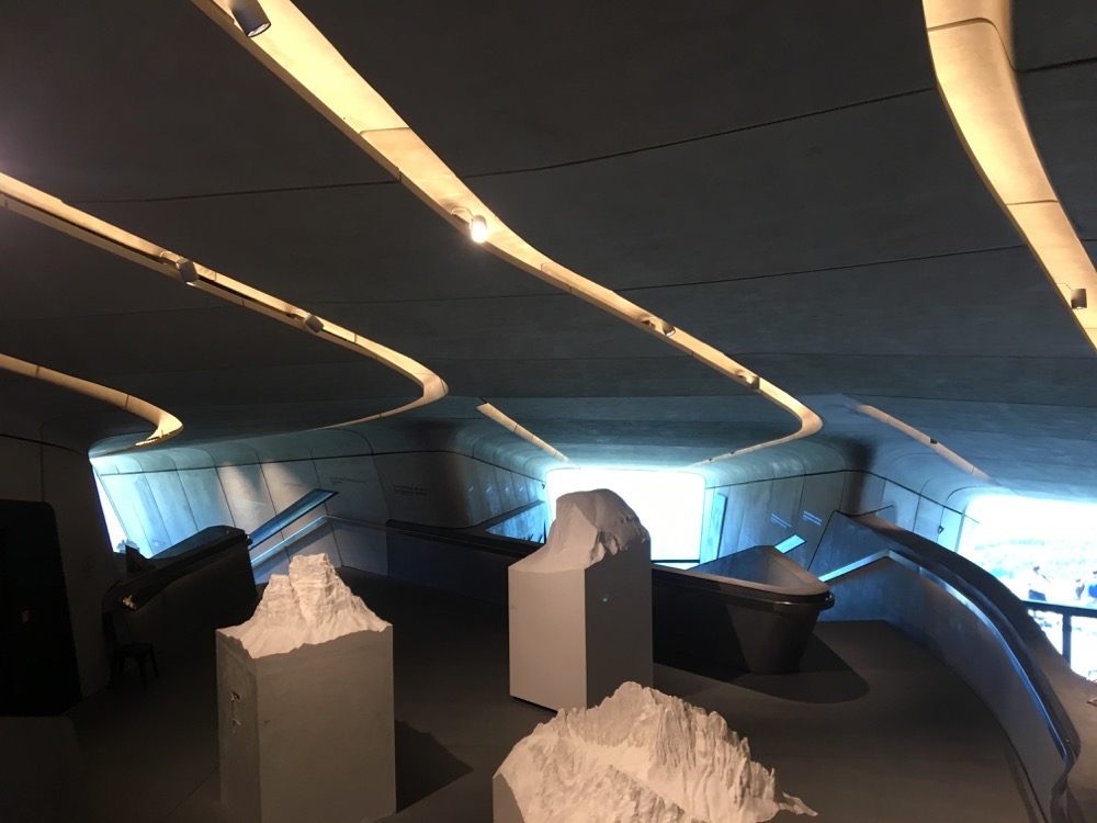 Музей альпиниста по проекту бюро Захи Хадид
