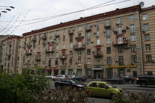 Вторая экспериментальная серия крупноблочных домов архитекторов А. Бурова и Б. Блохина