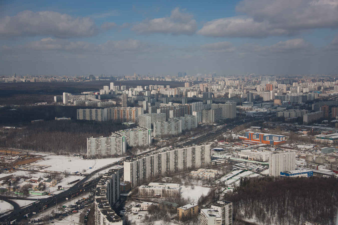 Москва, пример микрорайонной застройки, чьи показатели биоклиматической комфортности ниже