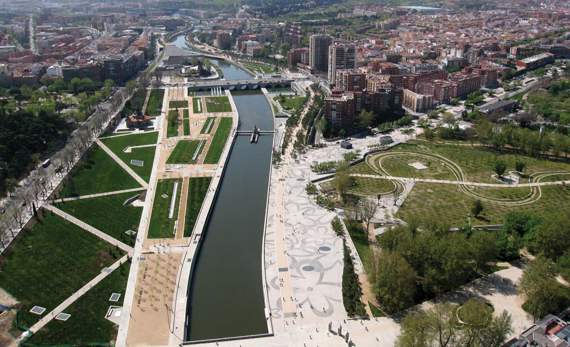 Реализация проекта «Мадрид Рио» (с)veredes.es