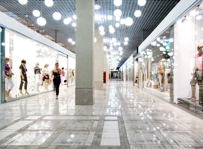 Торговый центр на Пятницком шоссе облицуют панелями патиновых оттенков