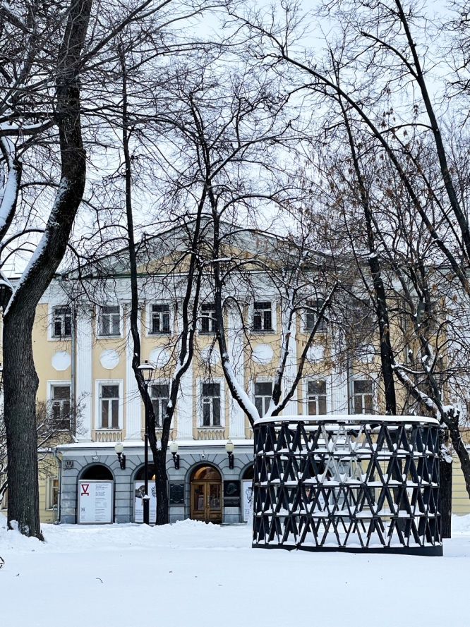 «Павильон ХХ» переехал во двор Всероссийского Музея Декоративного искусства