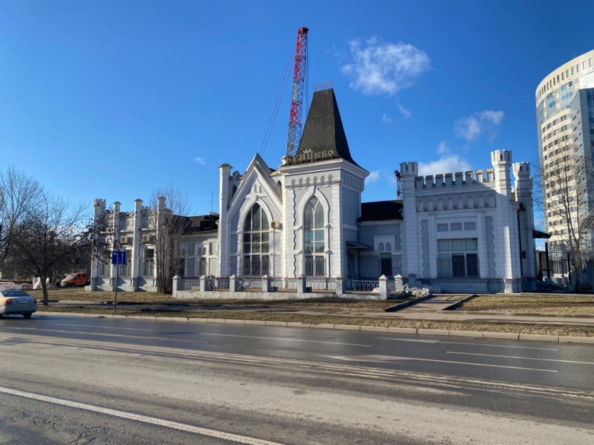 Неоготическая диковинка Москвы: старое здание Кунцевского вокзала отремонтируют