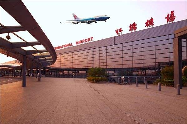 Китай вводит в эксплуатацию полностью автоматизированный аэропорт  